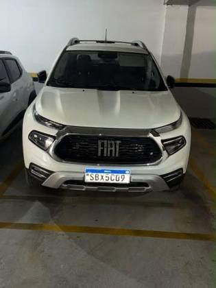 FIAT TORO 2.0 16V TURBO DIESEL VOLCANO 4WD AT9 FIAT TORO 2.0 16V TURBO DIESEL VOLCANO 4WD AT9